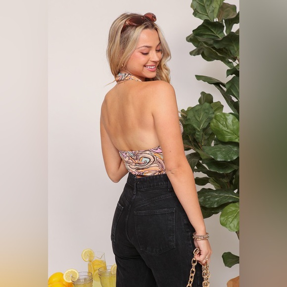 Festival Retro Halter Crop Top - Picture 15 of 16